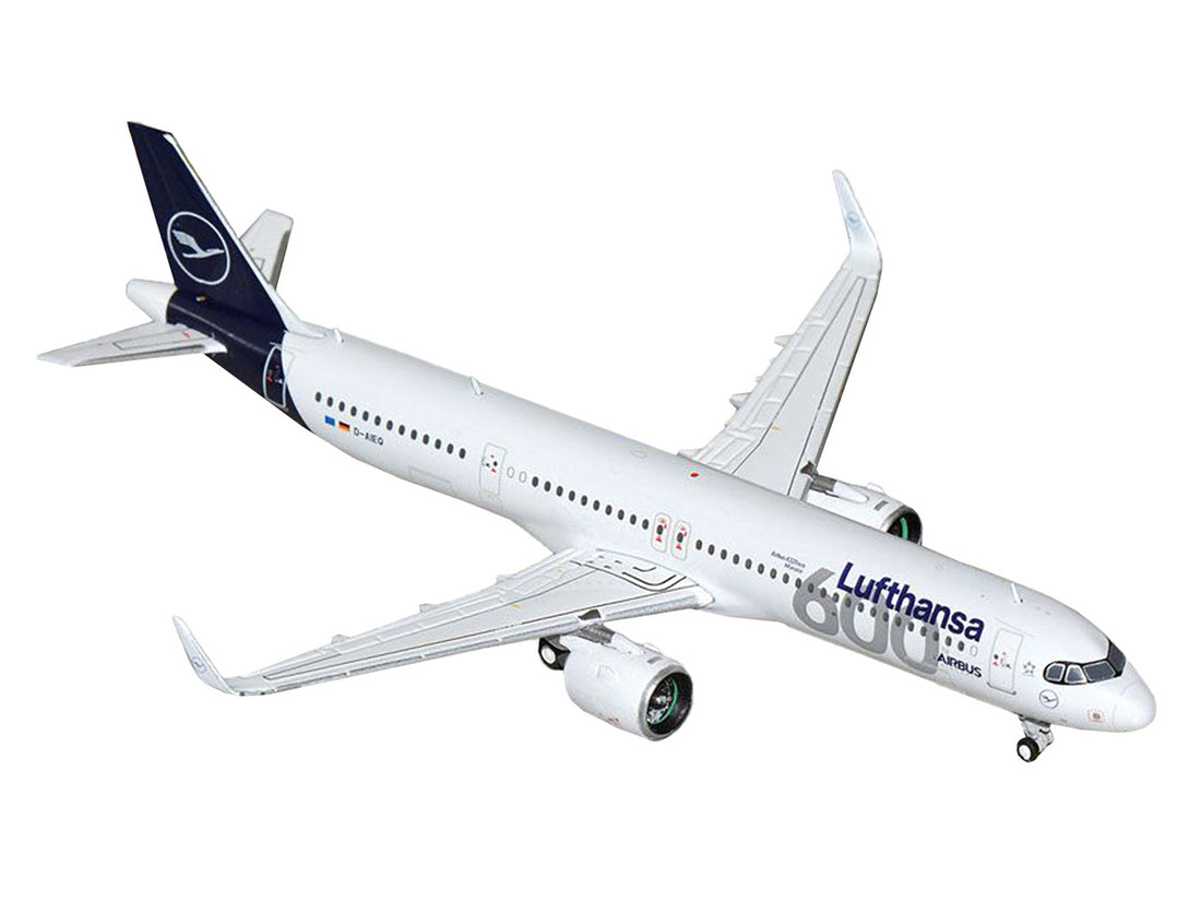 Airbus A321neo Commercial Aircraft "Lufthansa - 600th Airbus Aircraft" (D-AIEQ) White with Dark Blue Tail 1/400 Diecast Model Airplane by GeminiJets-1