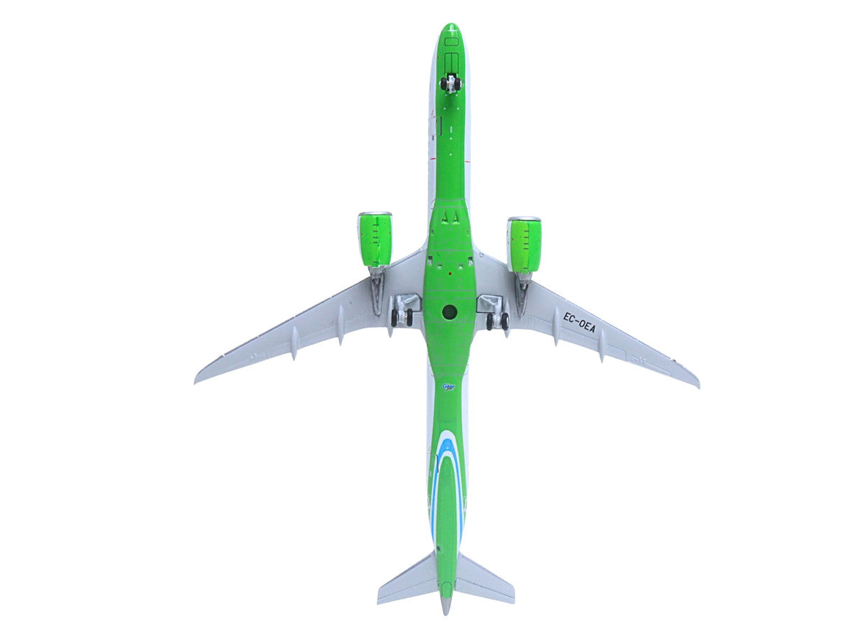 Embraer E195-E2 Commercial Aircraft "Binter Canarias" (EC-OEA) White with Green Tail Stripes Stripes 1/400 Diecast Model Airplane by GeminiJets 3