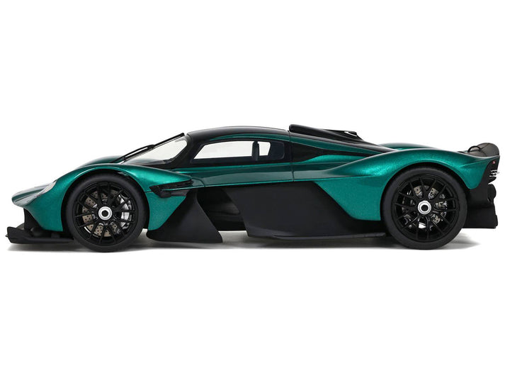 2021 Aston Martin Valkyrie British Racing Green with Black Top 1/18 Model Car by GT Spirit-0