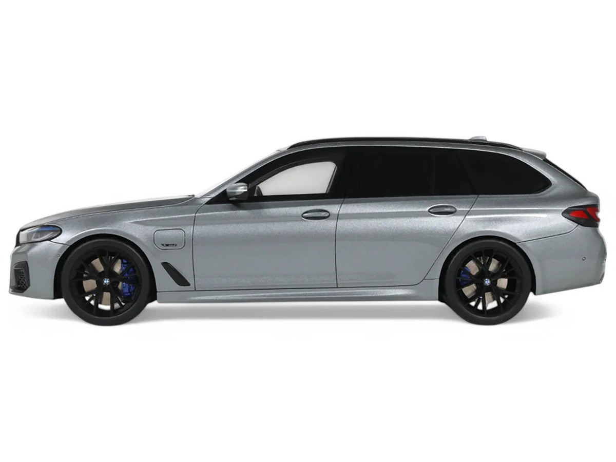 2023 BMW 530E XDrive M Silver Metallic 1/18 Model Car by GT Spirit-0