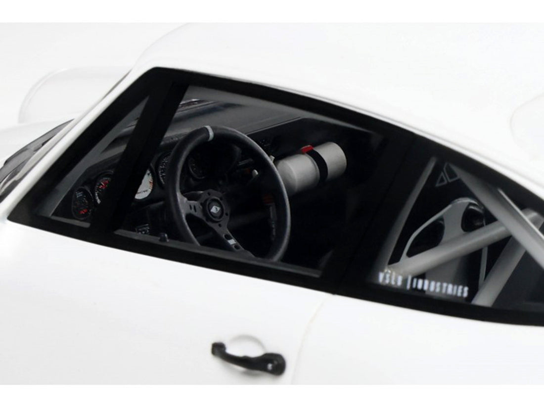 2024 Strosek GIGA (Porsche 911) White 1/18 Model Car by GT Spirit-2