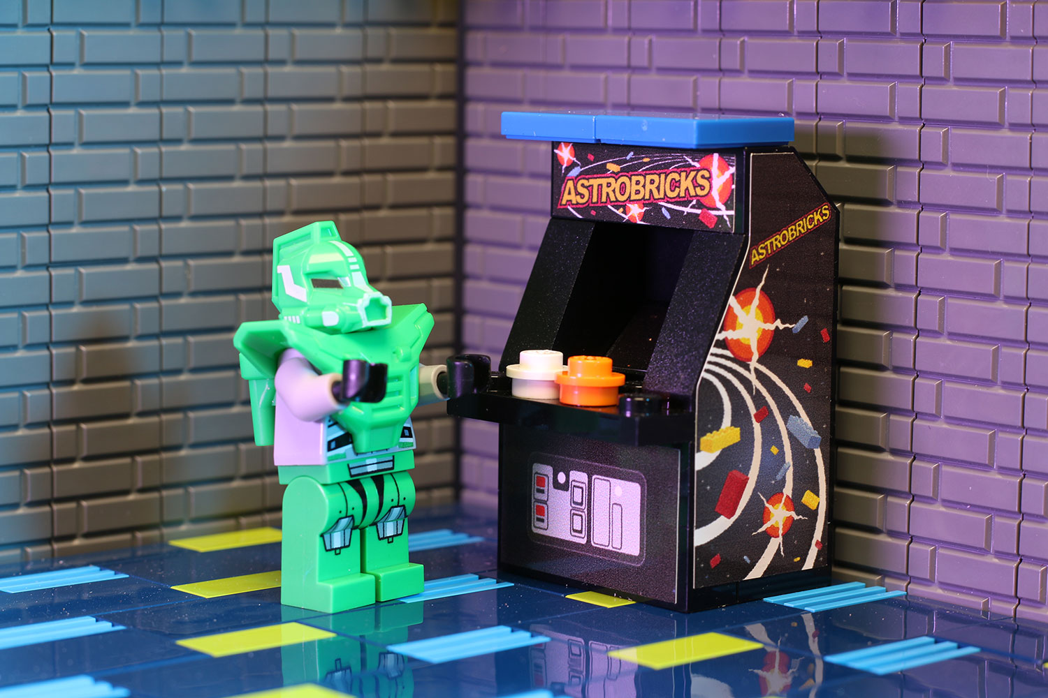 Astrobricks Arcade Machine made using LEGO parts - B3 Customs 4