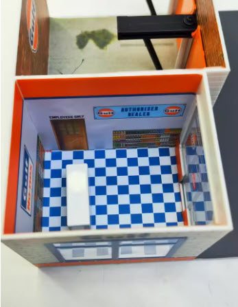 Gulf Vintage Gas Station Diorama 1:64 by Greenlight 6
