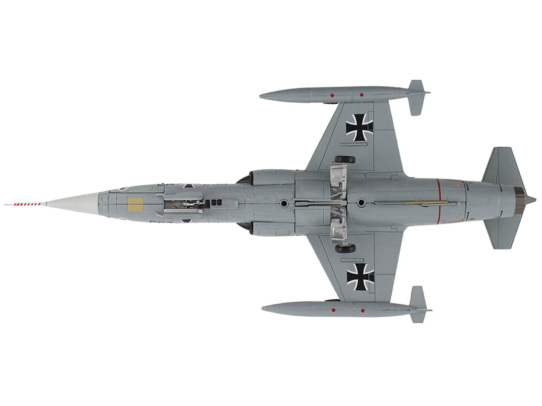 Lockheed RF-104G Starfighter Fighter Aircraft "AG 51 Immelmann" (1966) German Luftwaffe "Air Power Series" 1/72 Diecast Model by Hobby Master-3