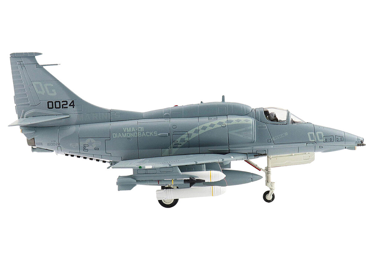 Douglas A-4M Skyhawk Aircraft "VMA-131 Diamondbacks" (1993) United States Marines "Air Power Series" 1/72 Diecast Model by Hobby Master-3