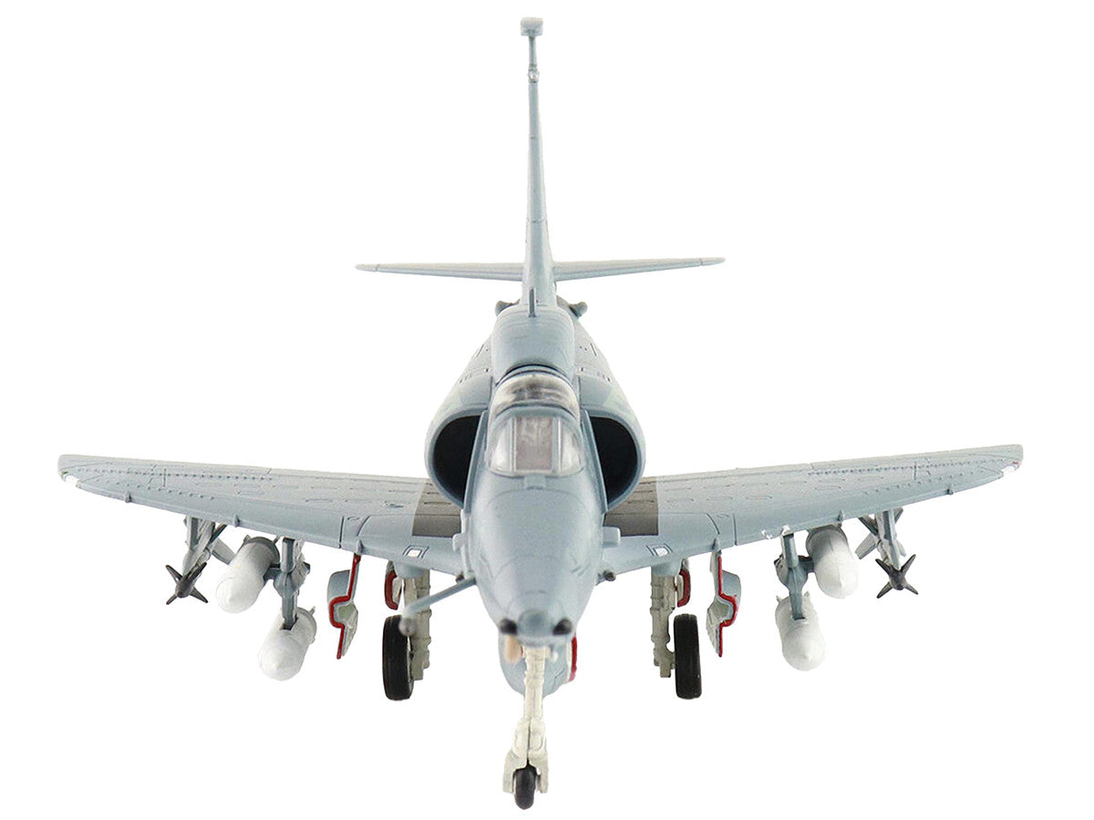 Douglas A-4M Skyhawk Aircraft "VMA-131 Diamondbacks" (1993) United States Marines "Air Power Series" 1/72 Diecast Model by Hobby Master-0