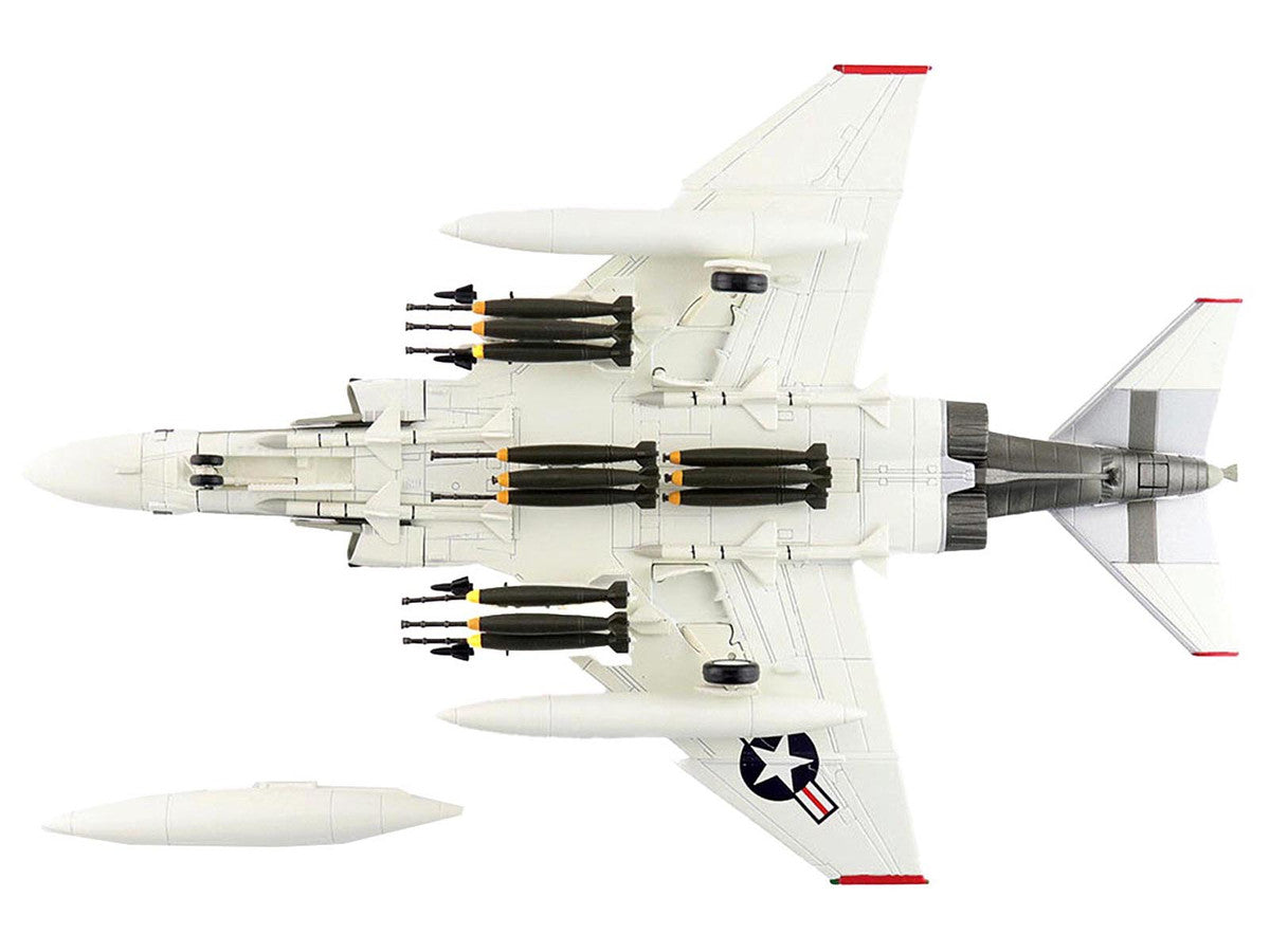 McDonnell Douglas F-4J Phantom II Fighter-Bomber Aircraft "153893 VMFA-312 Checkerboards" (1976) United States Marine Corps "Air Power Series" 1/72 Diecast Model by Hobby Master-2