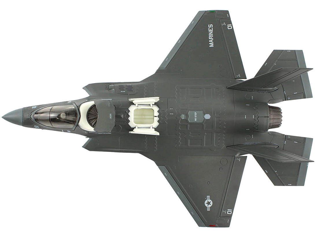 Lockheed F-35B Lightning II Aircraft "VMFA-214 Black Sheep Marine Corps Air Station Yuma" (2023) United States Marine Corps "Air Power Series" 1/72 Diecast Model by Hobby Master-3