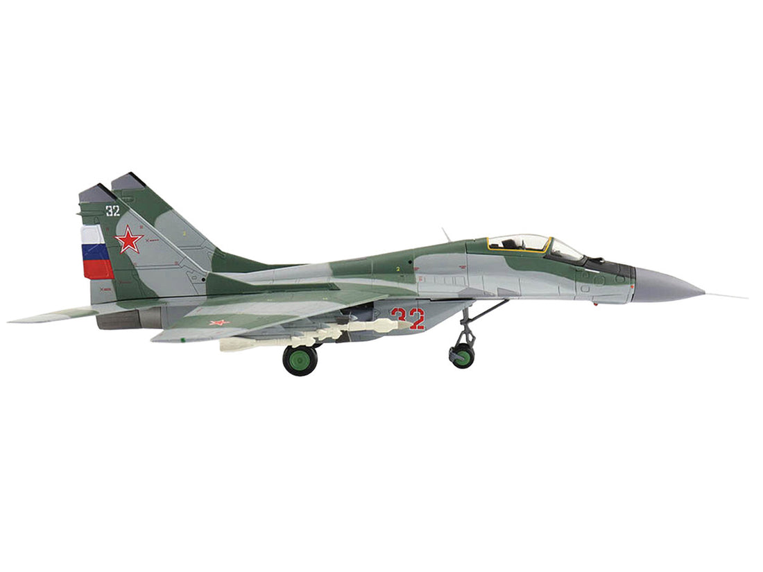 Mikoyan MIG-29A Fulcrum Fighter Aircraft "906th FR USSAR Force" Russian Air Force (1997) "Air Power Series" 1/72 Diecast Model by Hobby Master-1