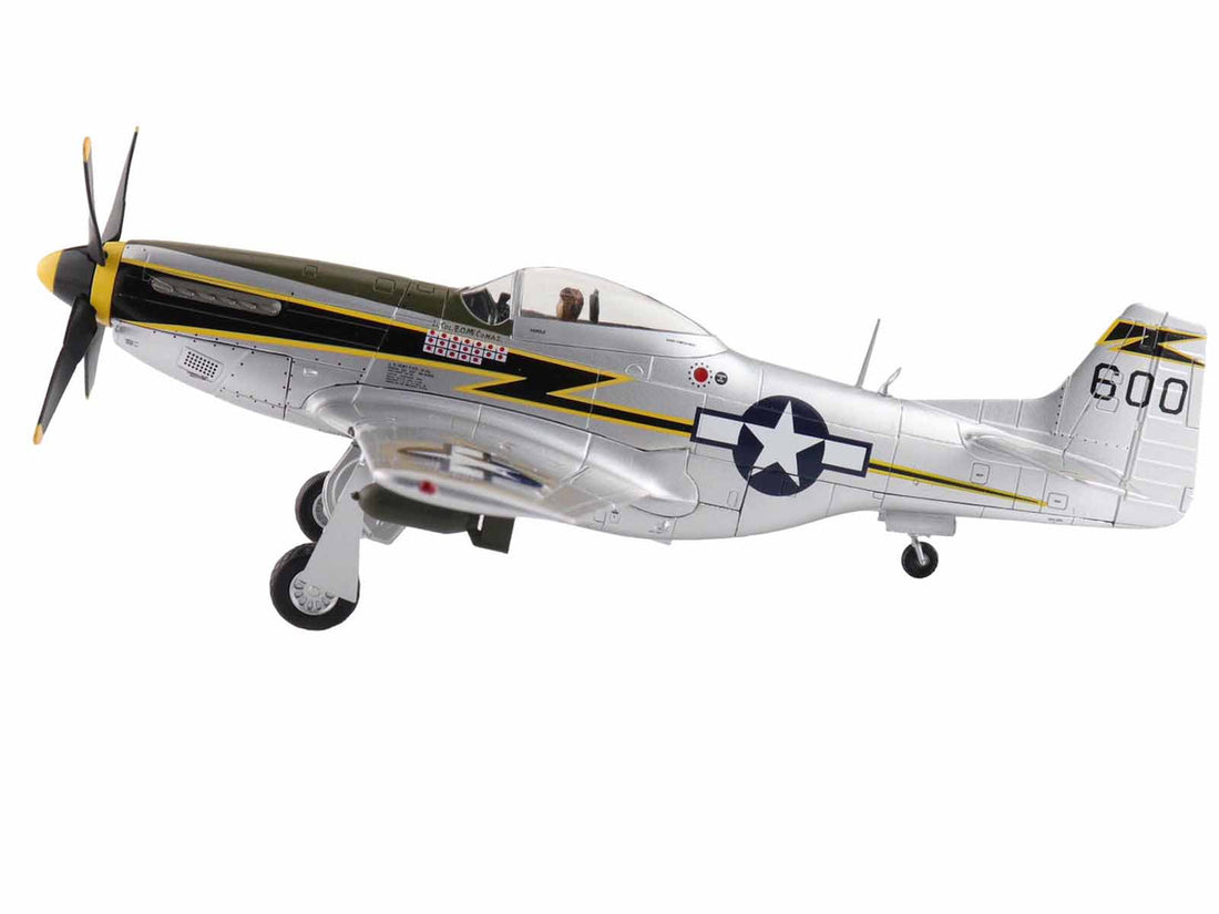 North American P-51D Mustang Fighter Aircraft "Lt. Col. McComas 118th Tactical Reconnaissance Squadron 23rd Fighter Group China" (1945) United States Army Air Force "Air Power Series" 1/48 Diecast Model by Hobby Master-1