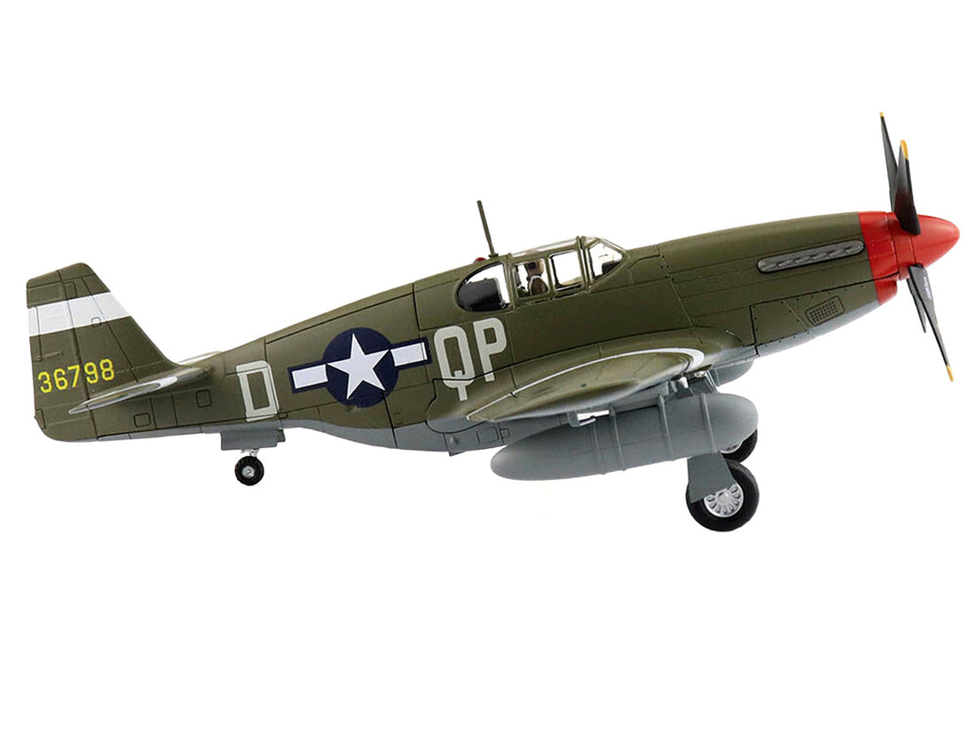 North American P-51B Mustang Fighter Aircraft "Steve Pisanos 4th FG 334th FS" (1944) "Air Power Series" 1/48 Diecast Model by Hobby Master-1