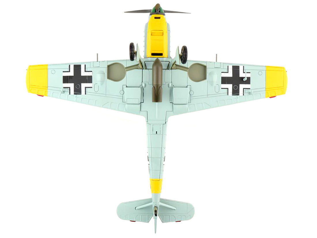 Messerschmitt Bf 109E-7B Fighter Aircraft "III./SKG 210 Russia" (1941) "Air Power Series" 1/48 Diecast Model by Hobby Master-4