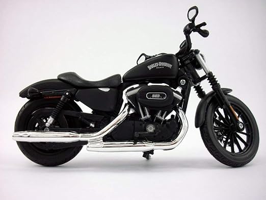 Harley-Davidson 2014 Sportster Iron 883 Motorcycle 1:12 Diecast by Maisto Side View
