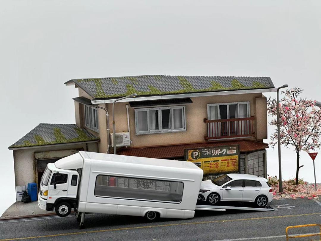 Hino 500 HINO Ranger 5th Generation Outriggers WHITE 1:64 by Unique Model  2