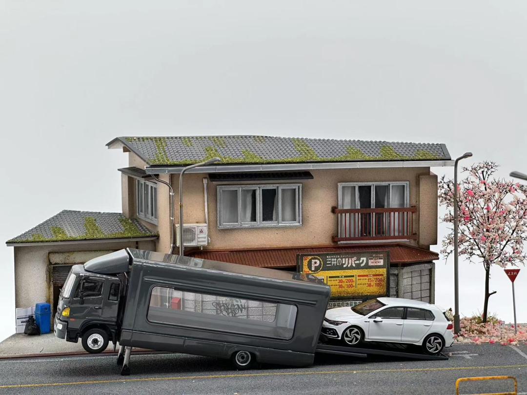 Hino 500 HINO Ranger 5th Generation Outriggers GREY 1:64 by Unique Model  2