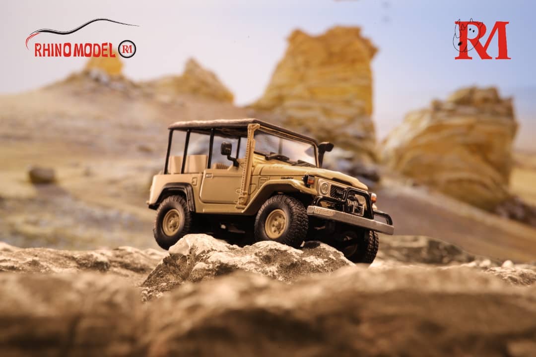 Toyota Land Cruiser FJ40 Pick Up Desert Yellow 1:64 by Rhino Model