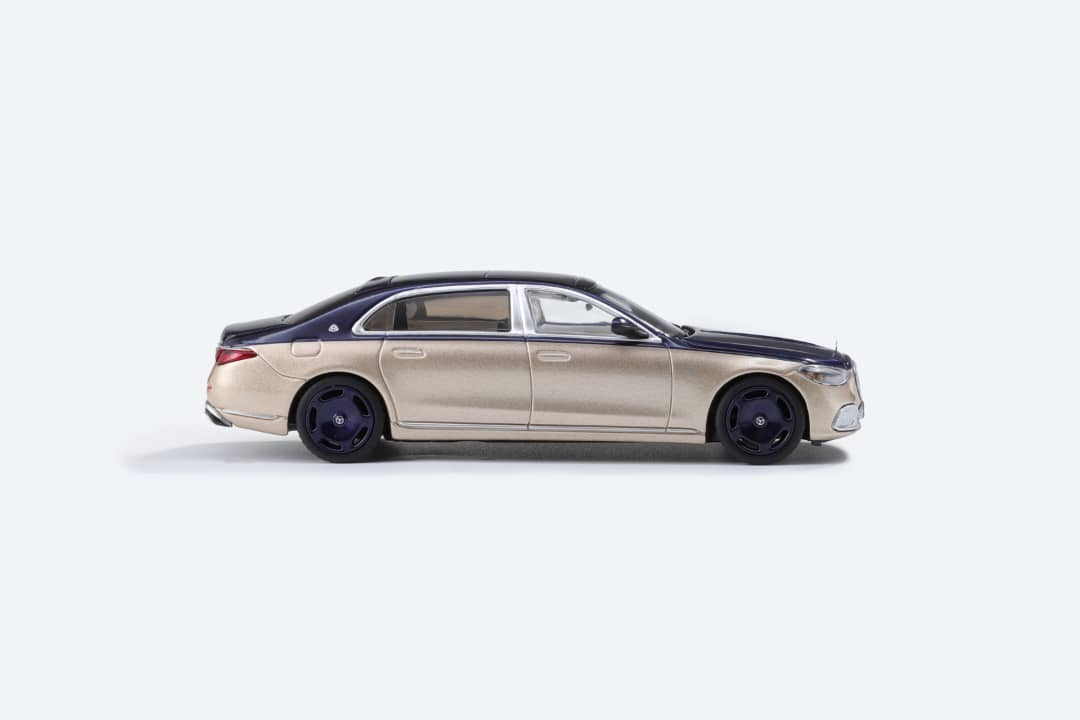 Mercedes-Benz 2021 Maybach W223 Blue-Gold 2-Tone Licensed Product 1:64 by AR Box Side View