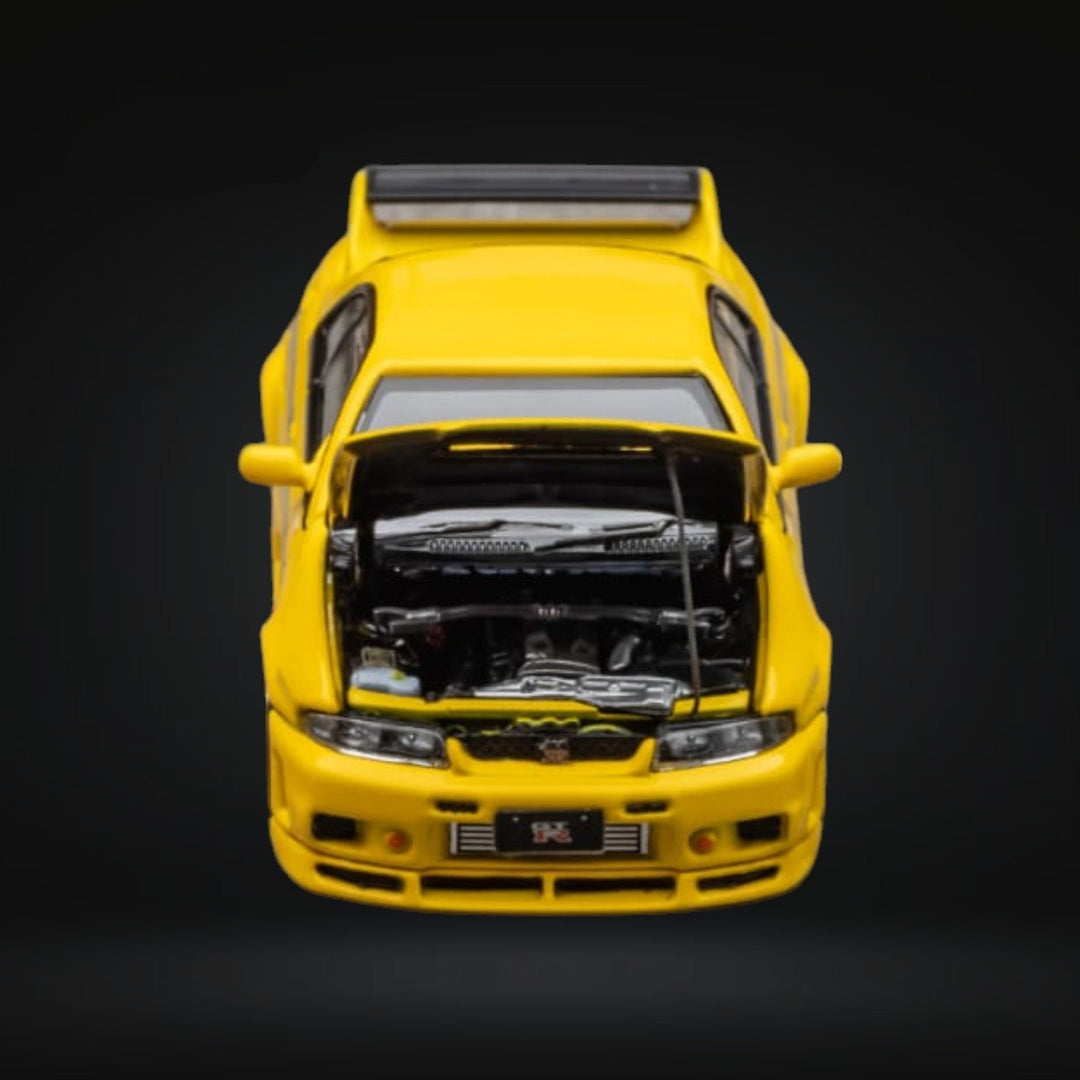 Nissan Skyline R33 GT-R 4TH Gen 400R in Yellow Openable Hood 1:64 by Focal Horizon