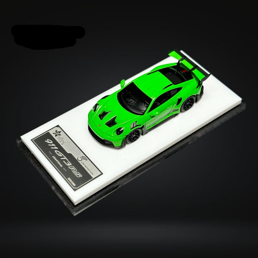 Porsche 911 (992) GT3 RS Lizard Green 1:64 by FuelMe