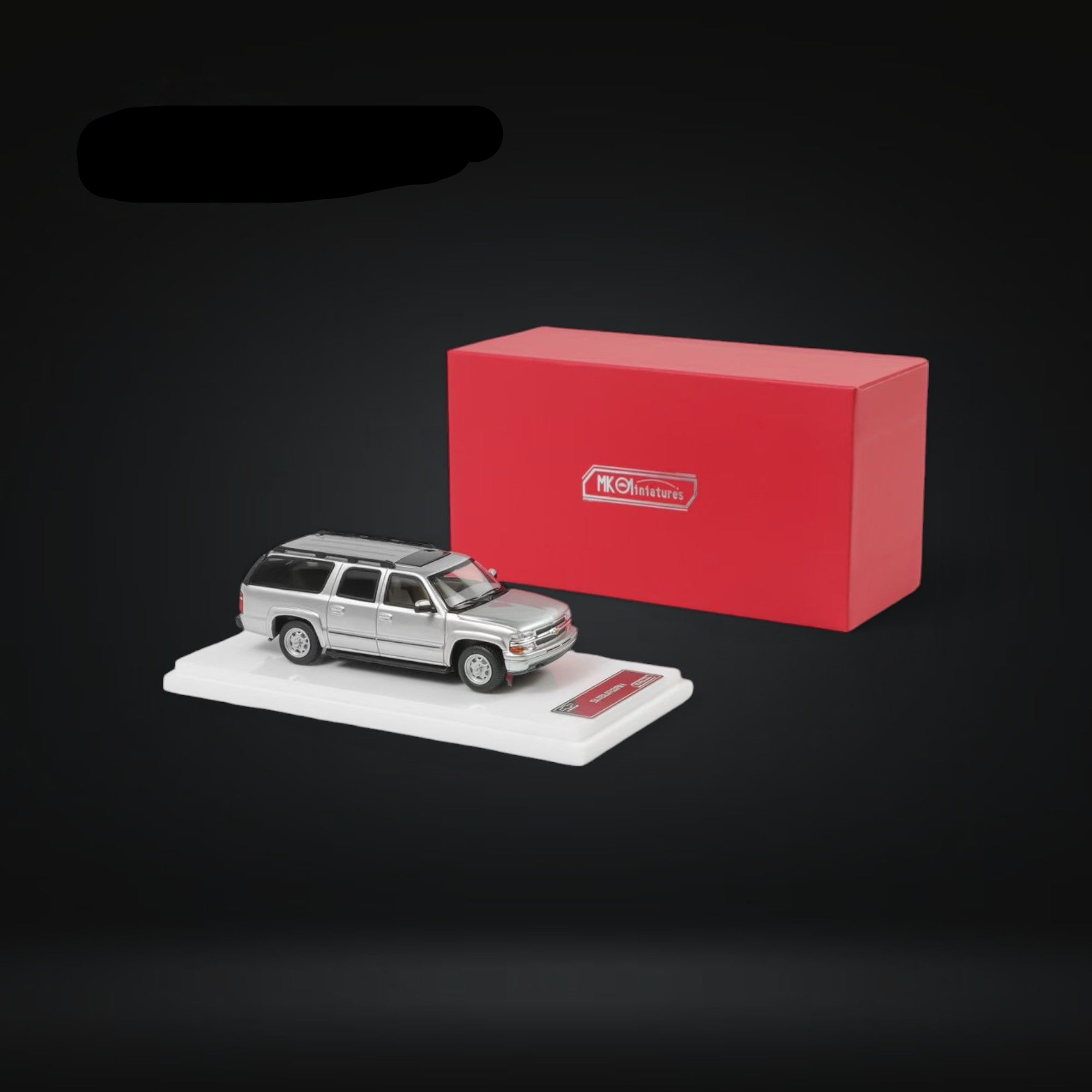 Chevrolet Suburban in Silver 1:64 by MK Miniatures – Big Boy