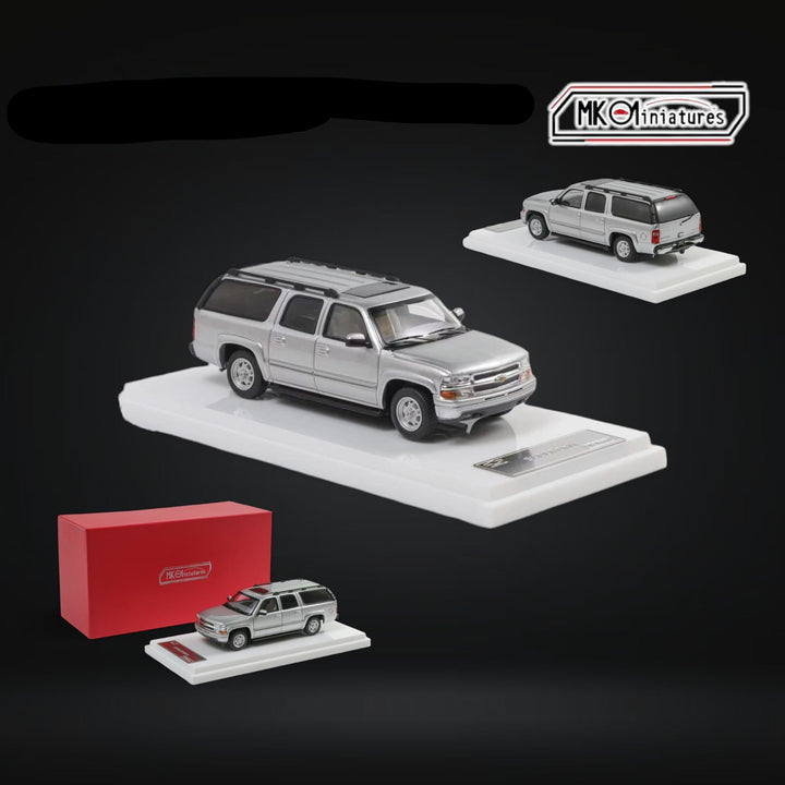 Chevrolet Suburban in Silver 1:64 by MK Miniatures