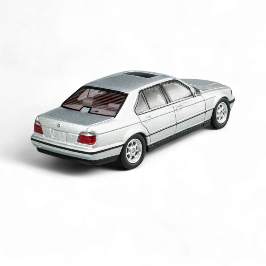 DCM BMW E38 740iL 7-Series in Silver 1:64 2