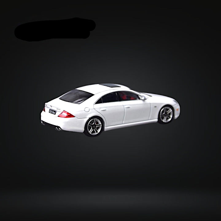 Mercedes-Benz CLS 63 AMG Mk1 C219 in Pearl White 1:64 by Focal Horizon 2