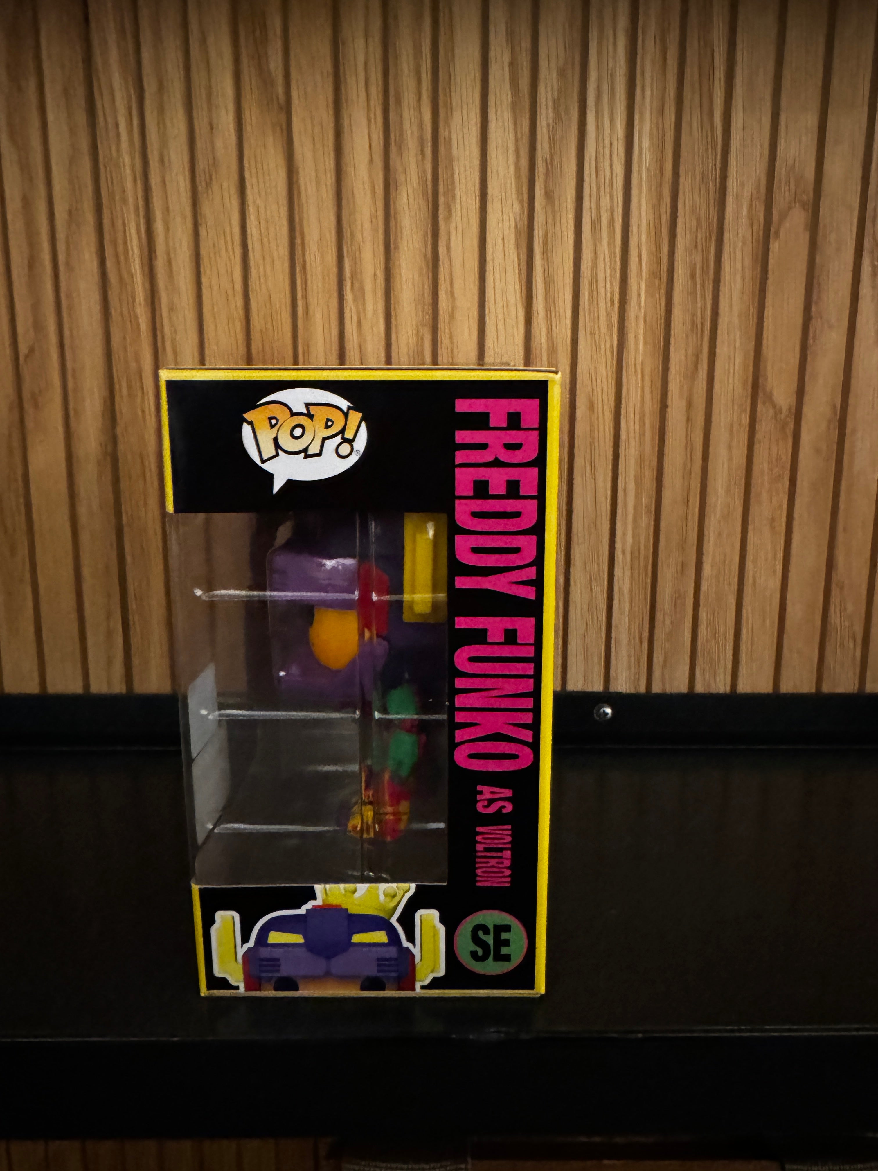 Funko Fundays Experience 2025: Pop! Originals Freddy Funko as Voltron (Blacklight) LE1500 2