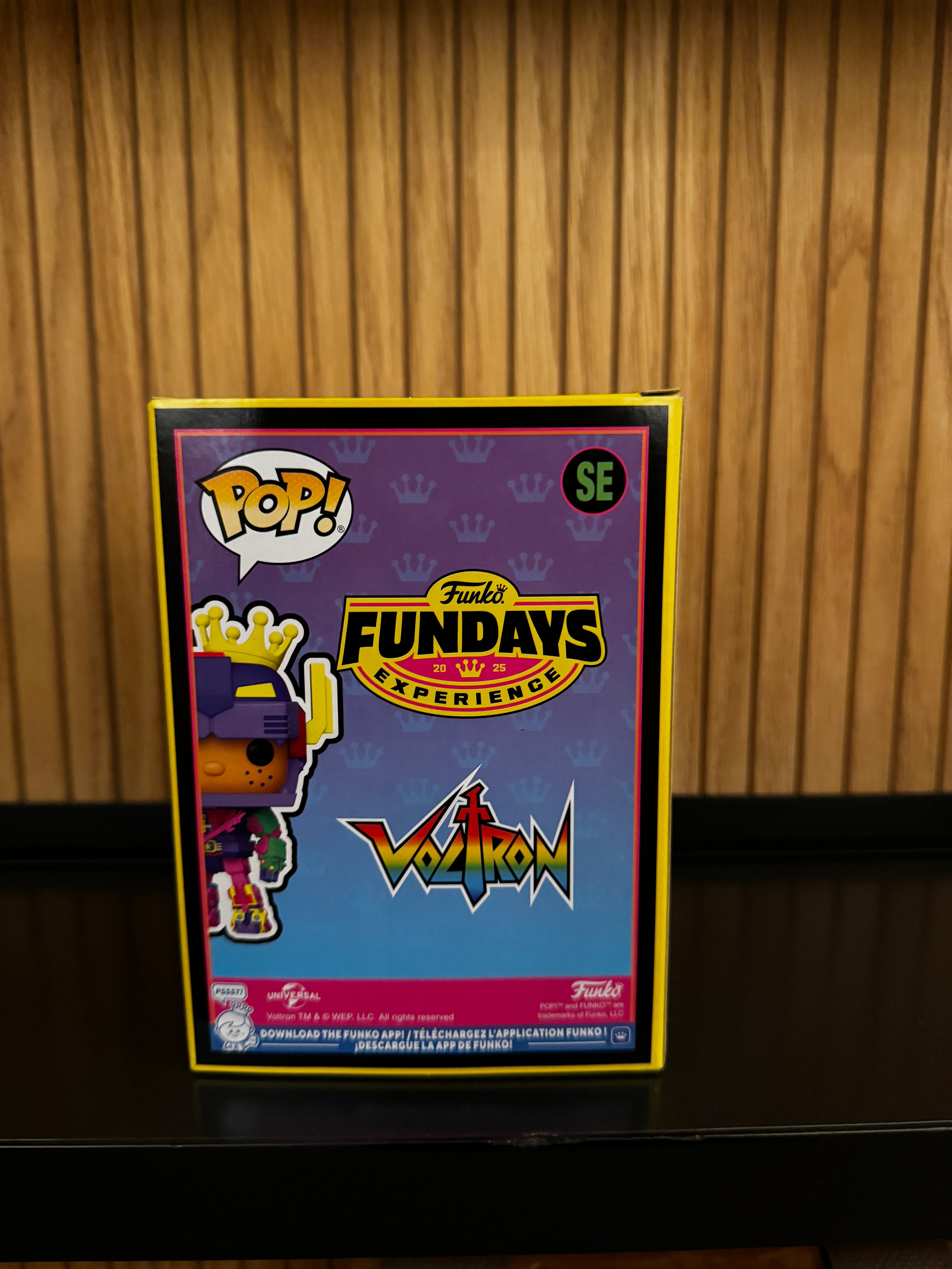 Funko Fundays Experience 2025: Pop! Originals Freddy Funko as Voltron (Blacklight) LE1500 6