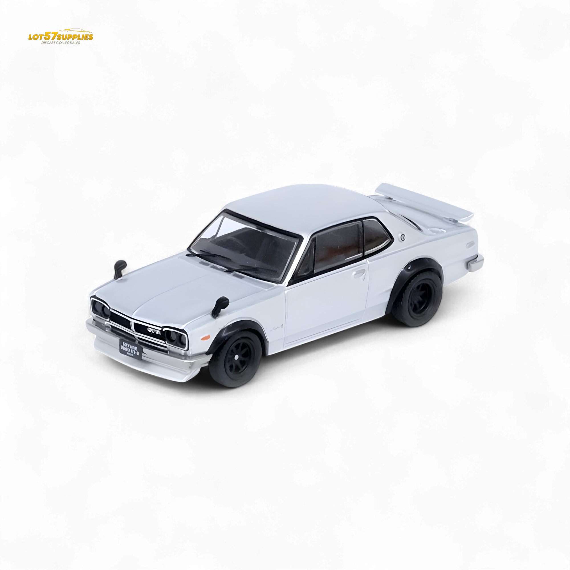 Nissan Skyline 2000GT-R (KPGC10) in Silver 1:64 by Inno64