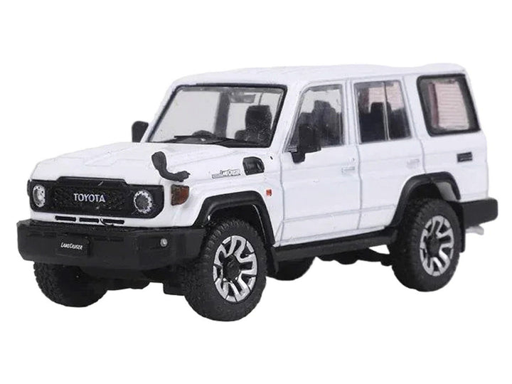 Front three-quarter view of the Toyota Land Cruiser J76 Right Hand Drive diecast model