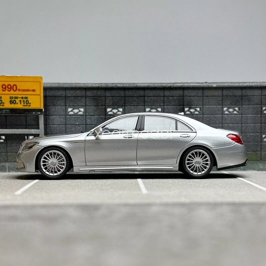 Mercedes-Benz S65 W222 Silver 1:64 Scale Diecast by King Model 3