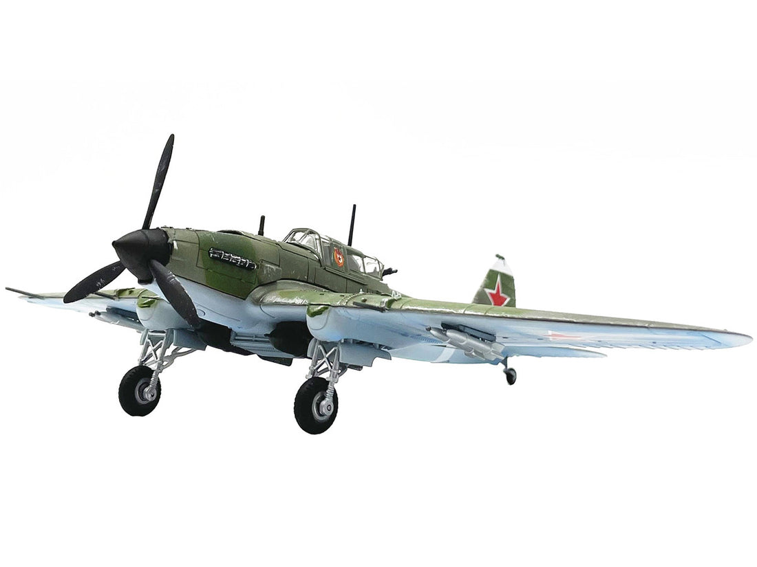 Ilyushin IL-2M3 Sturmovik Aircraft #100 Green Camouflage "Piloted by Vasily Emelyanenko" Soviet Air Force 1/72 Diecast Model Airplane by Legion-2