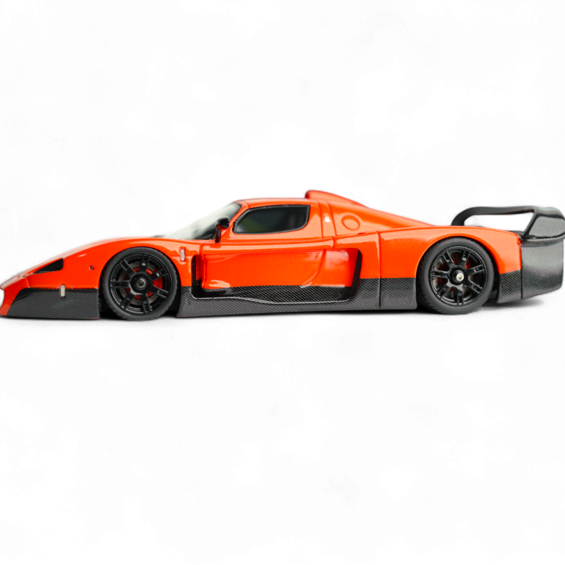 Maserati MC12 Stradale Corsa 2-Tone Orange - Carbon FIber - Resin 1:64 by YM Model 2