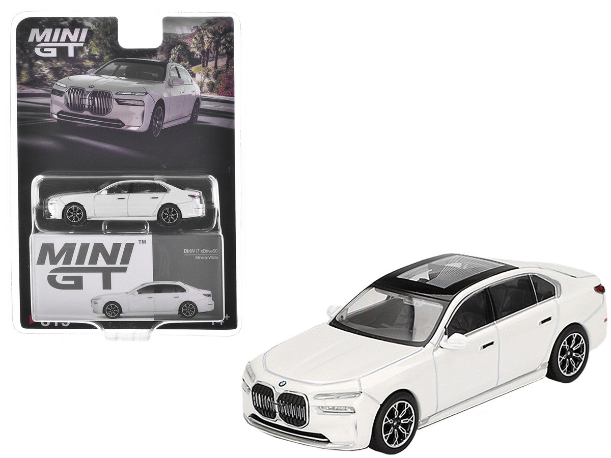 BMW i7 xDrive60 Mineral White Metallic Limited Edition 1/64 Diecast Model Car by Mini GT-2