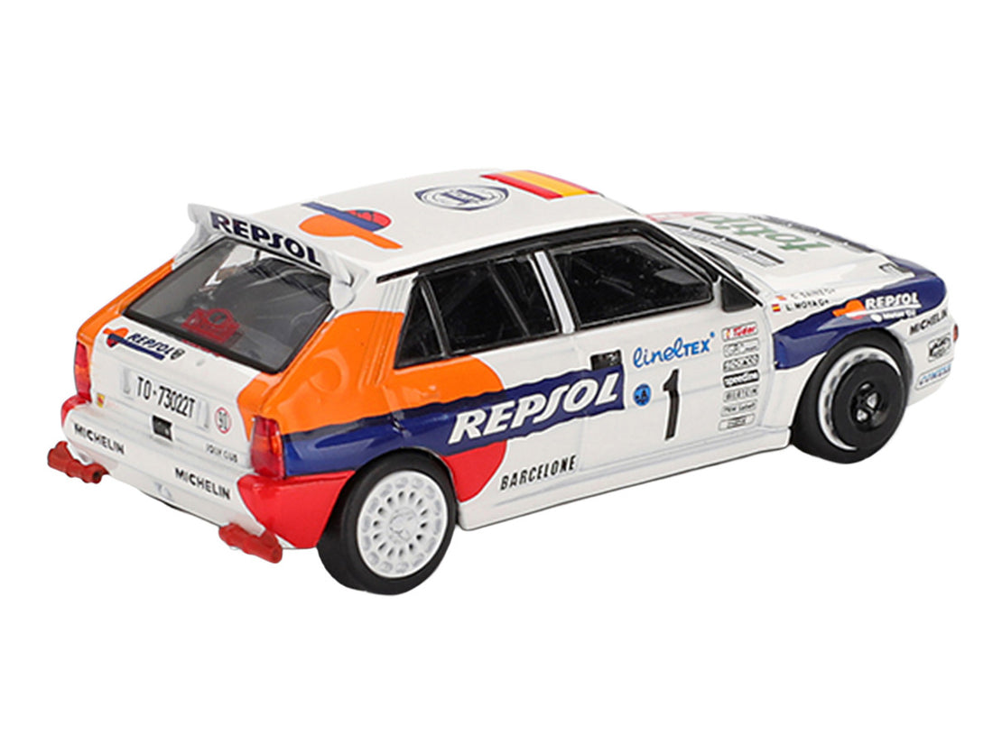Lancia Delta HF Integrale Evoluzione #1 Carlos Sainz - Luis Moya "Rallye Monte-Carlo" (1993) Limited Edition 1/64 Diecast Model Car by Mini GT 4