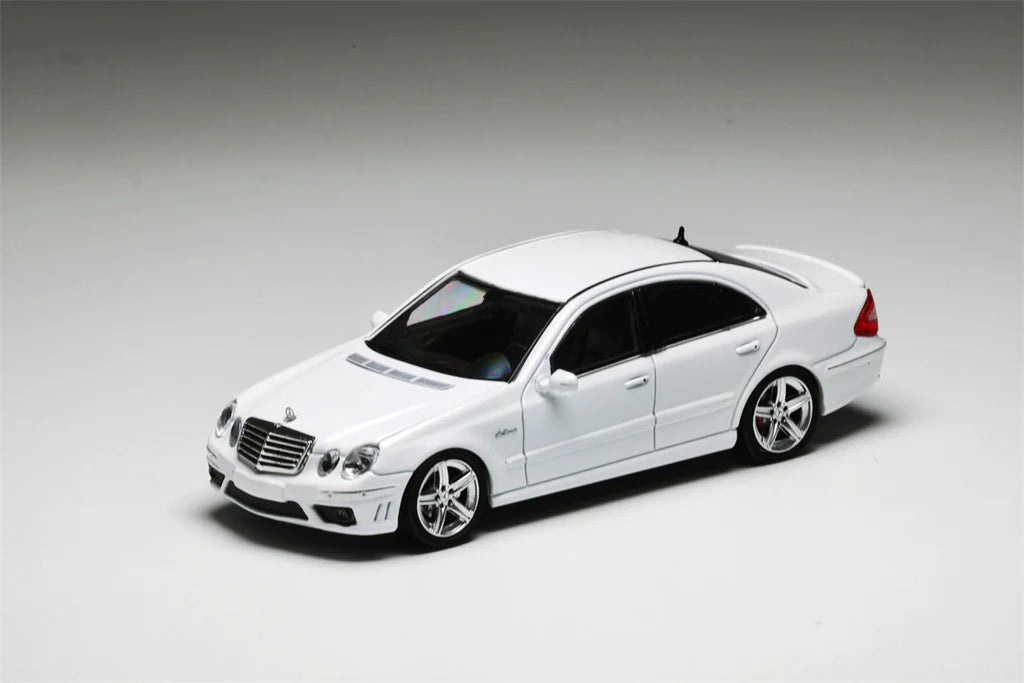 Mercedes-Benz E63 AMG W211 in White 1:64 Scale Diecast Model by MK Model Car Only Right Front / Side View