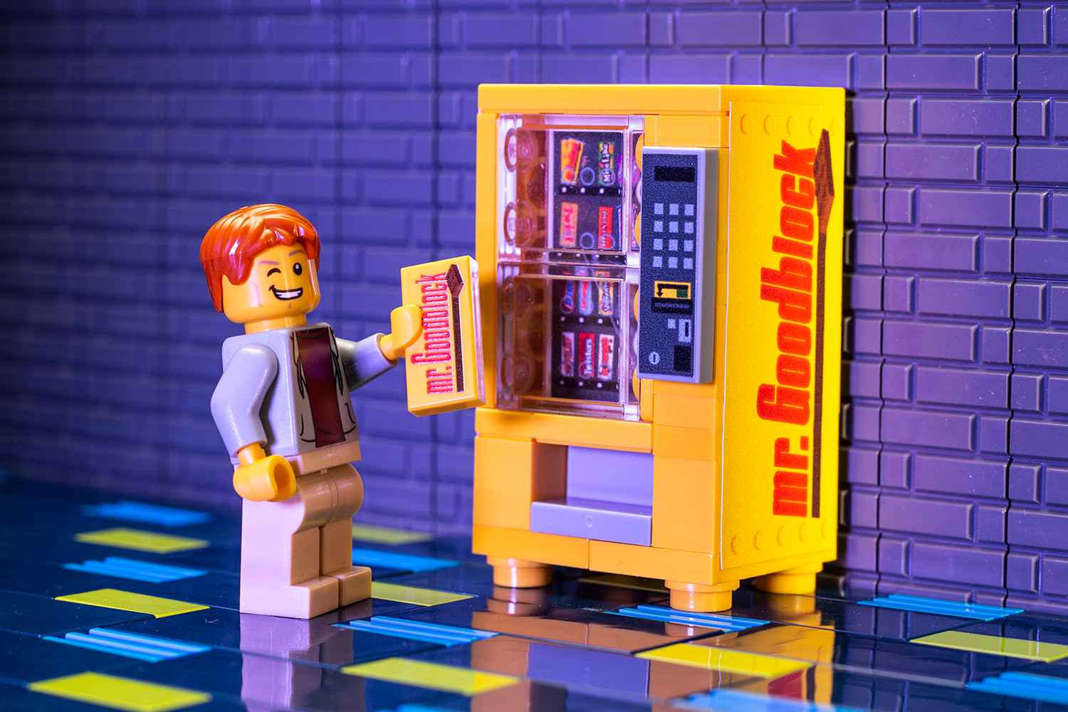 Mr. Goodblock - B3 Customs® Candy Vending Machine 2