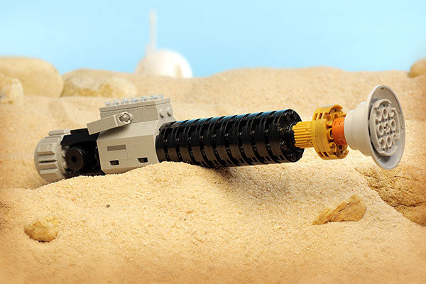 Obi-Wan Lightsaber w/ Stand made with LEGO parts 2