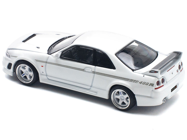 GTR Nismo 400R RHD (Right Hand Drive) White 1/64 Diecast Model Car by Pop Race-0