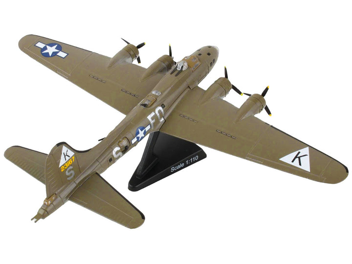 Boeing B-17 Flying Fortress Bomber Aircraft "Ye Olde Pub" United States Army Air Forces 1/155 Diecast Model Airplane by Postage Stamp-0