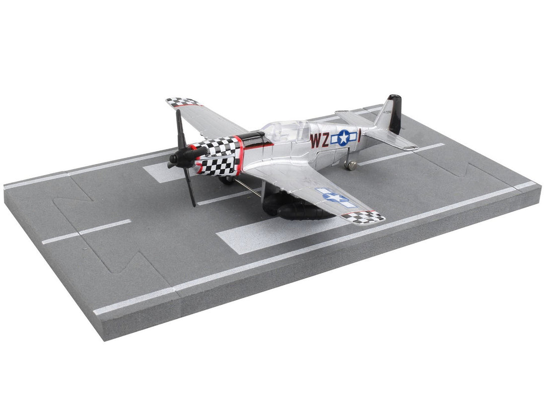 North American P-51 Mustang Fighter Aircraft Silver Metallic "United States Army Air Force" with Runway Section Diecast Model Airplane by Runway24-2