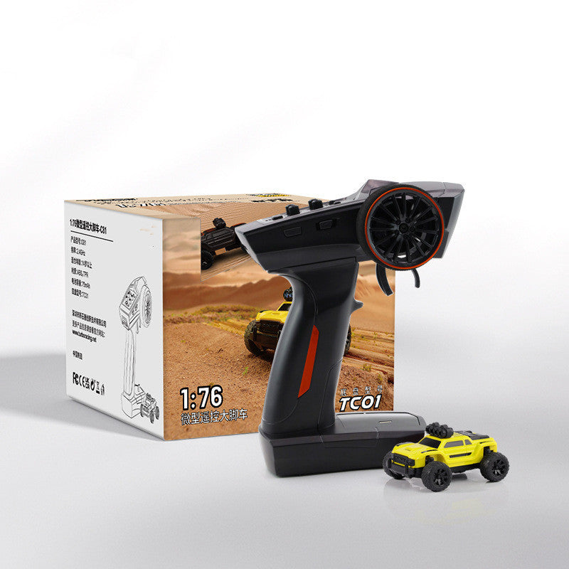 C81 Rechargeable RC Monster Truck with Remote Control Set 3