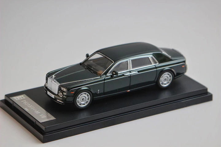 Rolls Royce Phantom VII 1:64 Scale Diecast Model by SW in British Green