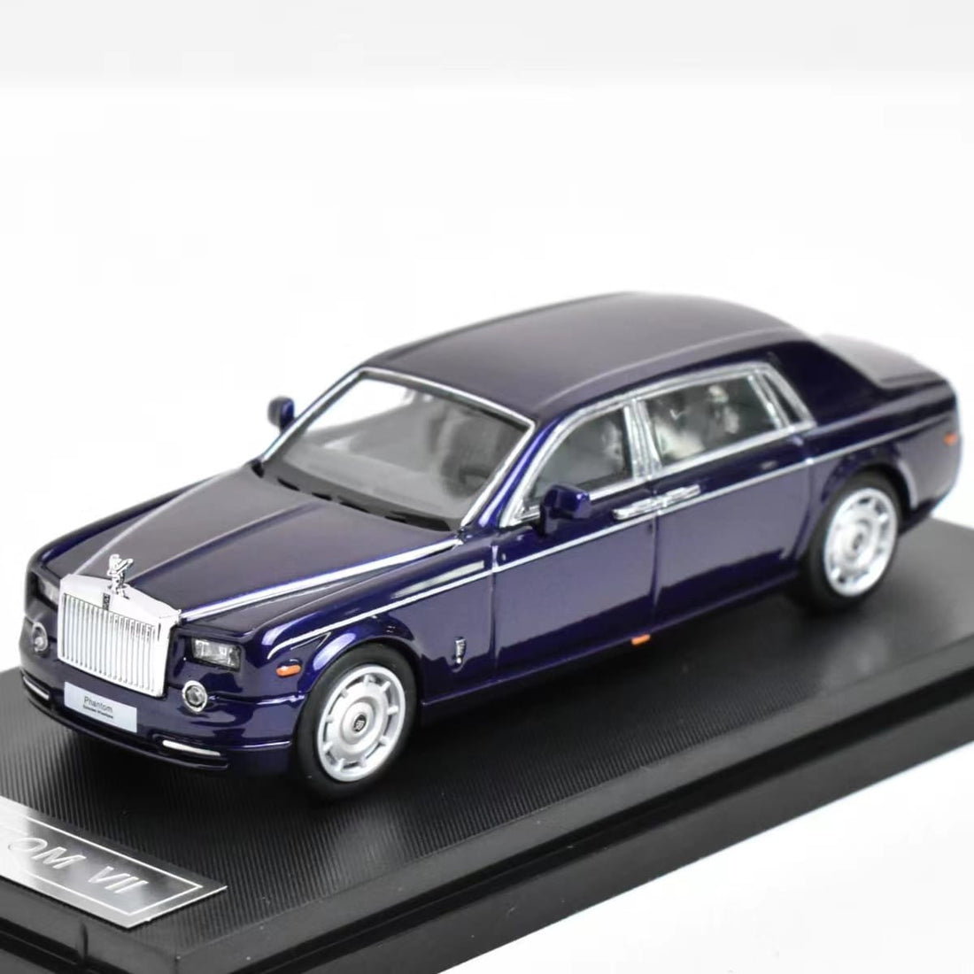 Rolls Royce Phantom VII 1:64 Scale Diecast Model by SW in Yacht Blue