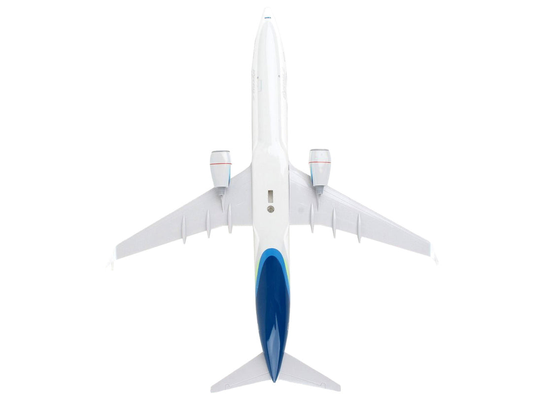 Boeing 737-900 Commercial Aircraft "Alaska Airlines - One World" (N487AS) White with Blue Tail (Snap-Fit) 1/130 Plastic Model by Skymarks-4