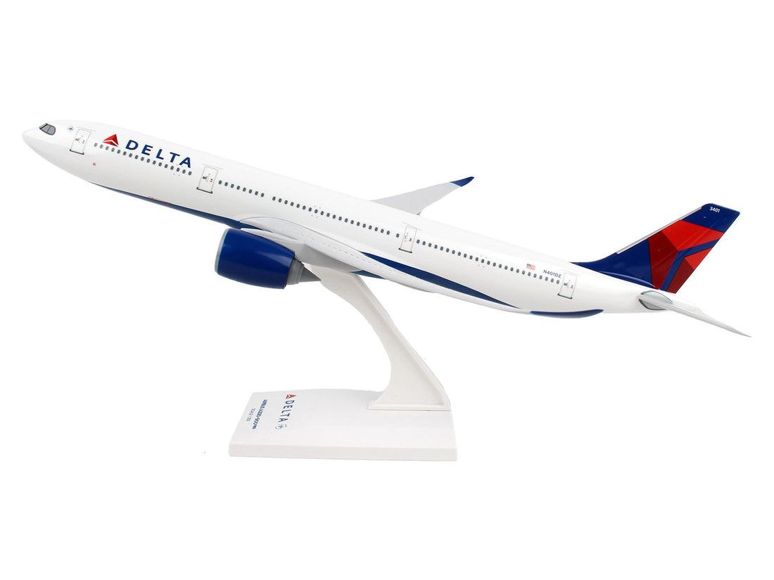 Airbus A330-900 Commercial Aircraft with Landing Gear "Delta Air Lines" (N401DZ) White with Blue and Red Tail (Snap-Fit) 1/200 Plastic Model by Skymarks-2