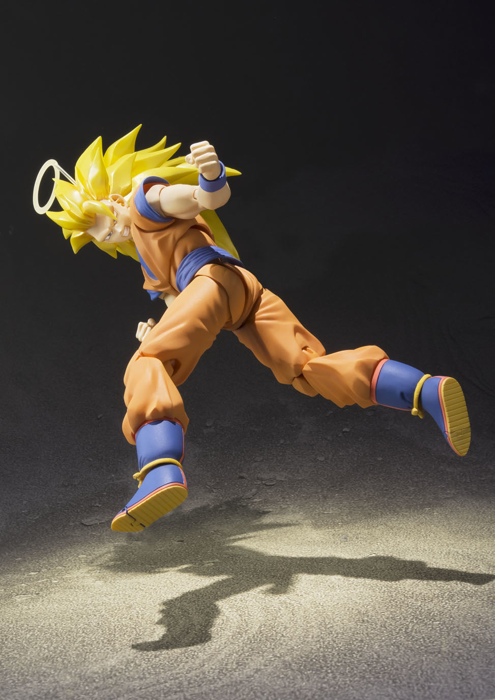Dragon Ball Z SUPER SAIYAN 3 GOKU S.H.FIGUARTS Action Figure 3
