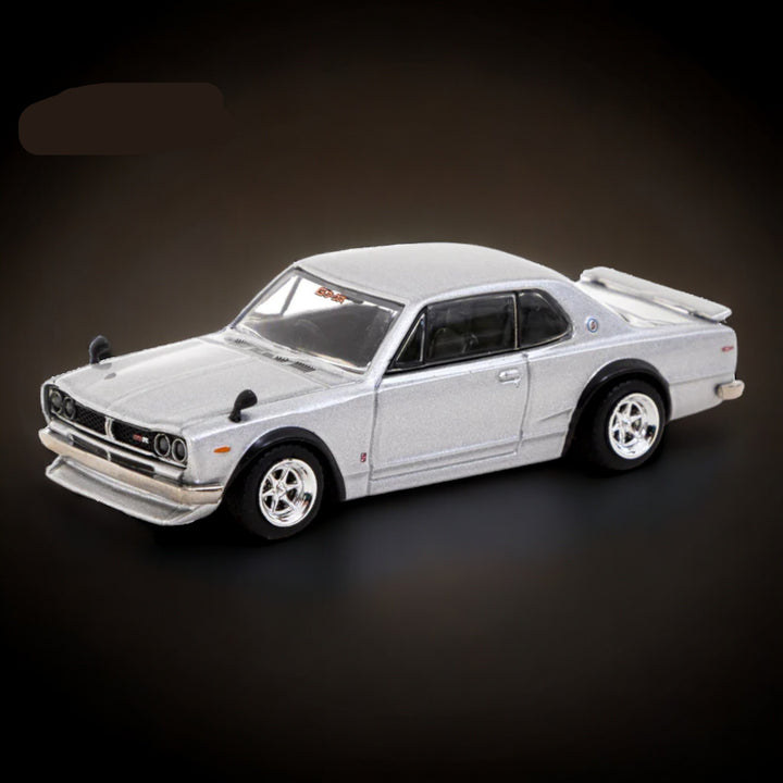 Nissan Skyline 2000 GT-R in Silver T64G-043-SL 1:64 by Tarmac Works Global64