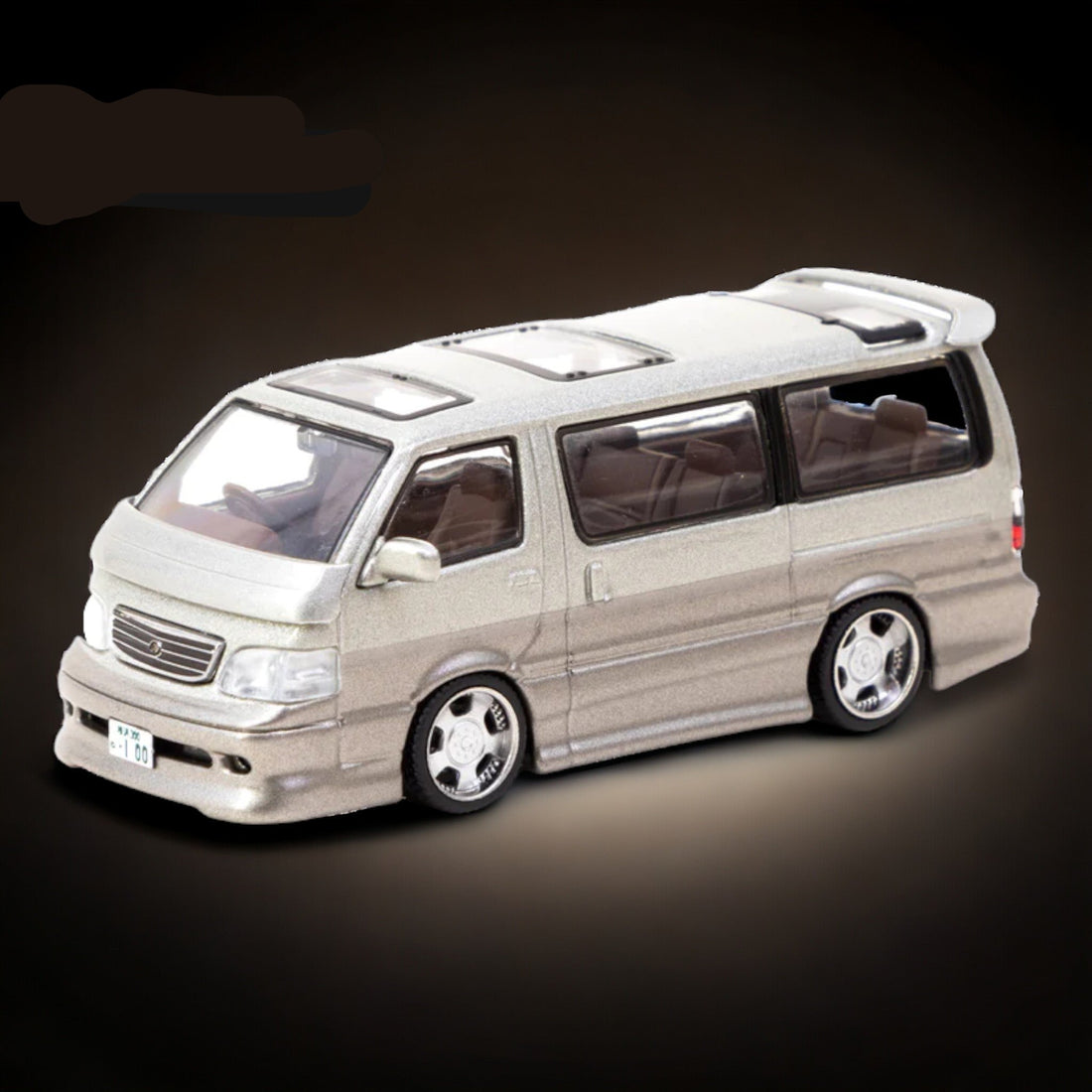 Toyota Hiace Wagon Custom in Silver/Brown 1:64 by Tarmac Works